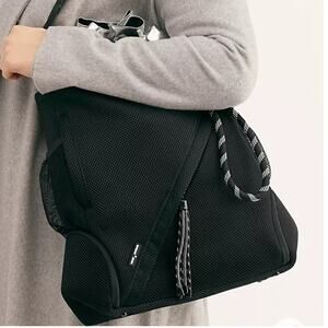 Go Dash Dot Bucket Tote Bag Detachable Second Bag Commuter Workout Errands
